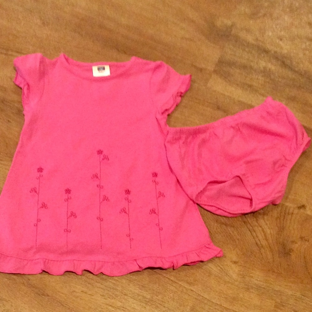 Dress/bottoms: Faded Glory 6-9 months